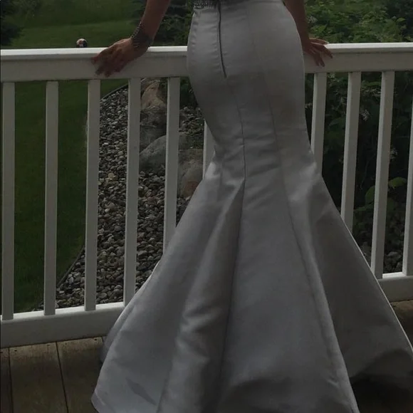 Prom dress - Picture 3 of 3